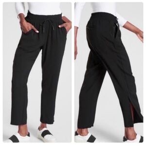 Athleta Black Metropolis Straight Leg Pants size 8